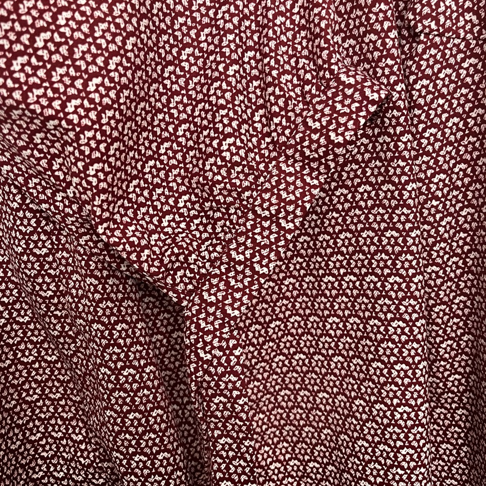 Catherines Maroon and White Printed Button-Up Blouse - Picture 4 of 4